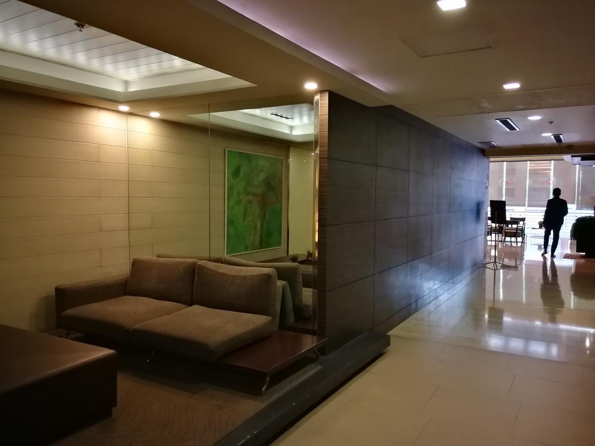 Antel Spa Residences Manila Eksteriør billede